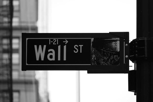 Les Avantages Incontestables de la Bourse en Ligne